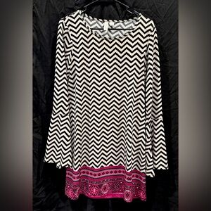 Tacera Black and White Chevron Dress